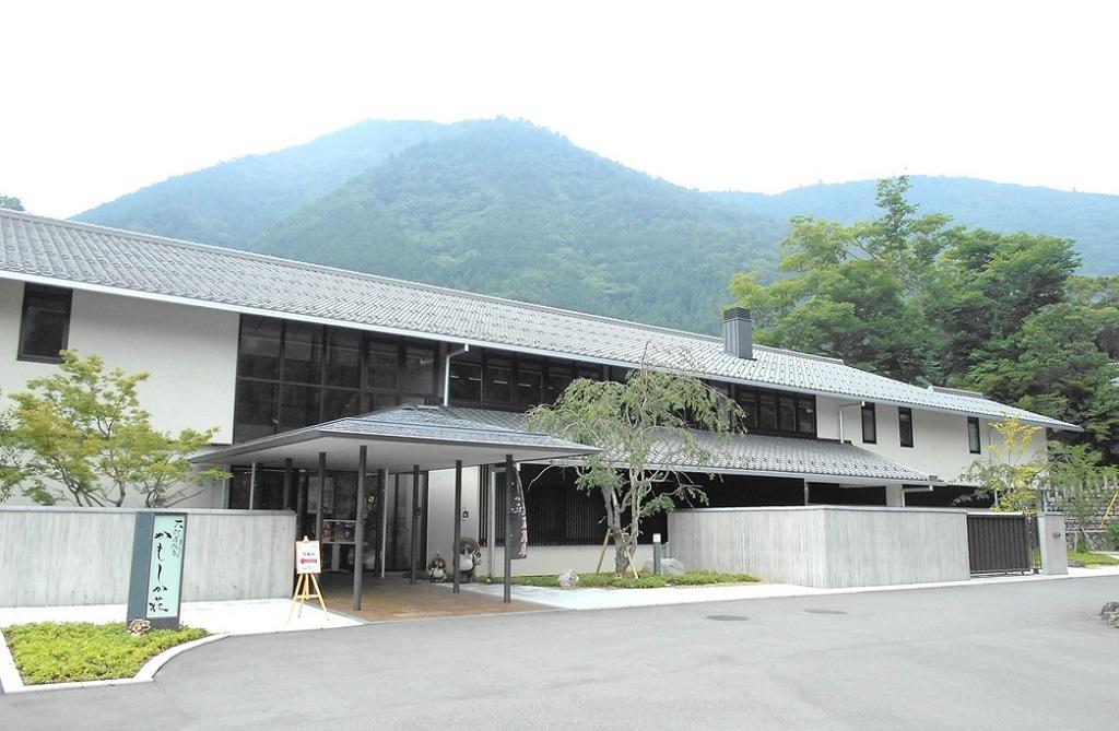 Kamoshikasou Yokkaichi Exterior photo